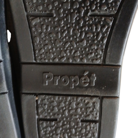PROPET Silver Leather Orthopedic Sandals size 6.5 - Picture 10 of 12